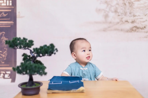 铜仁怀孕多久会小腹隆起